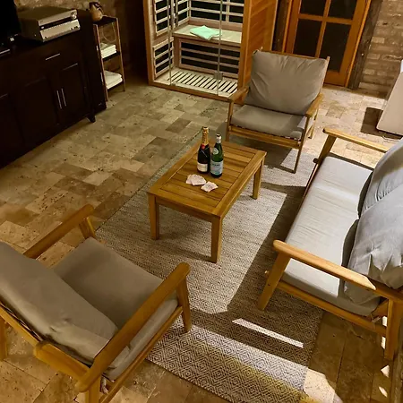 Anna Casa Del Vino Eger