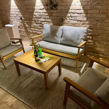 Anna Casa Del Vino * Eger
